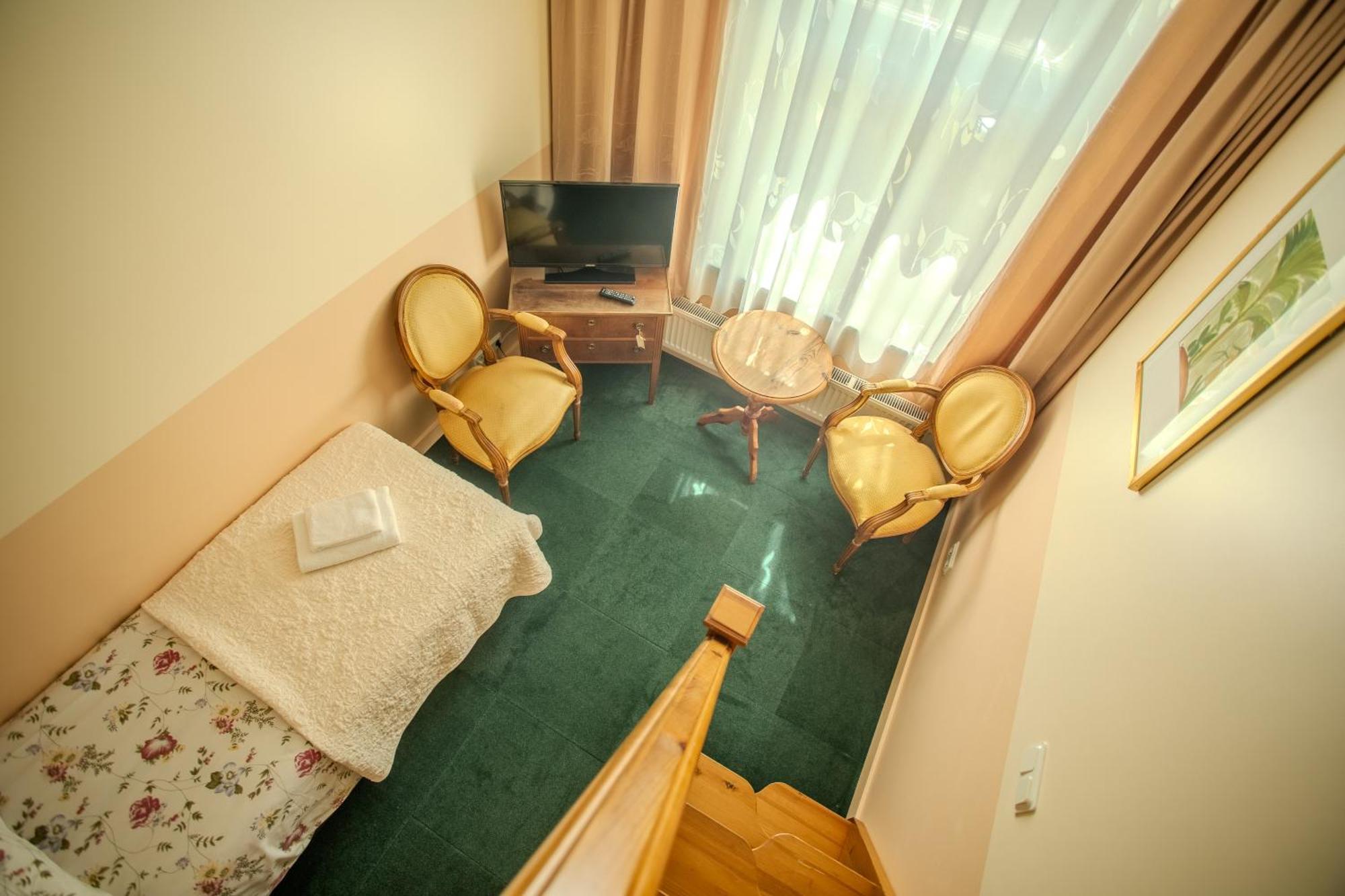 Nina Kordon Guesthouse Alatskivi Eksteriør billede
